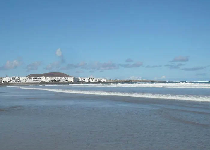 Absolute Beachfront House Ii بيت للعطل *
